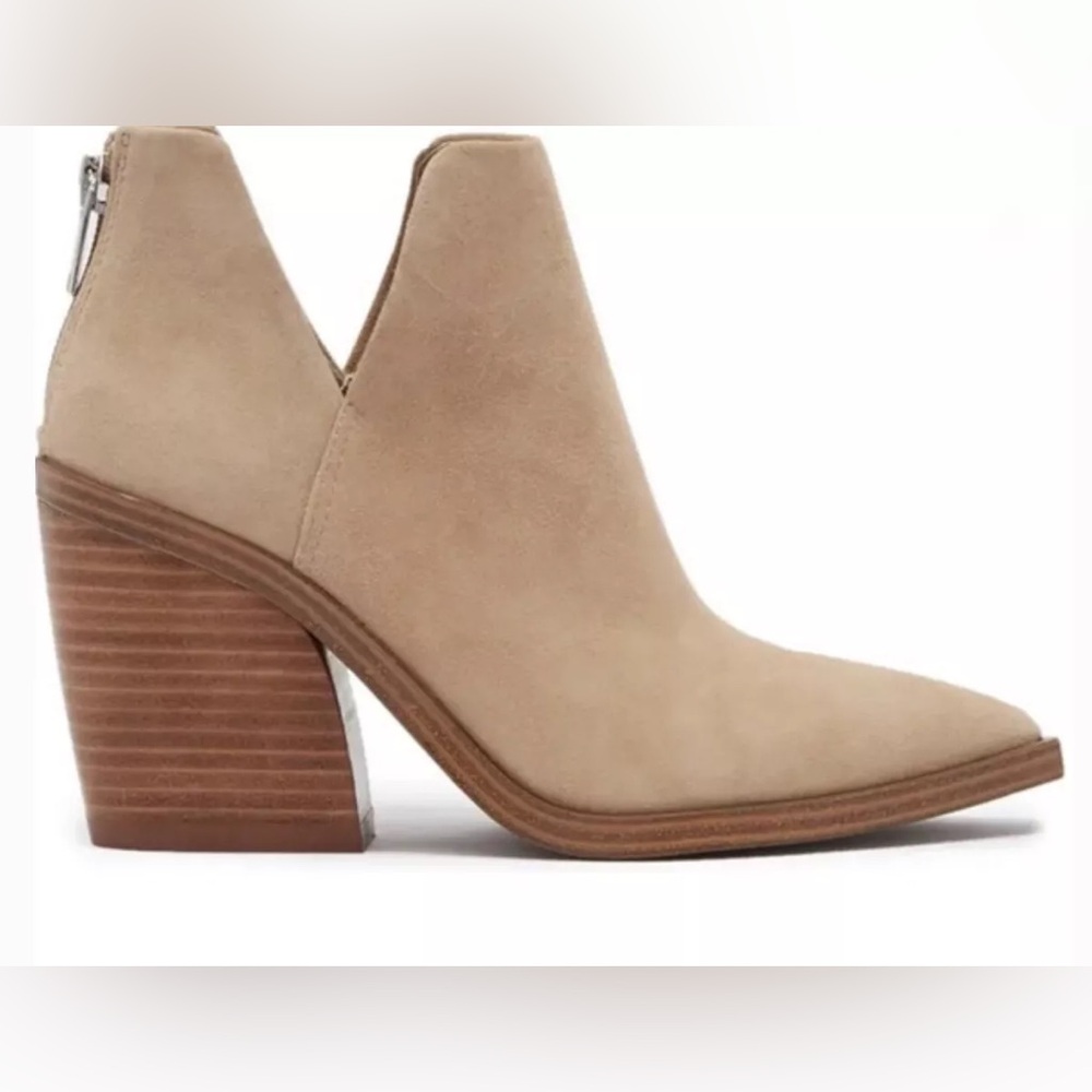 NEW Vince Camuto Suede Gigietta Booties